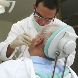 La hiperglucemia puede afectar encías y dientes