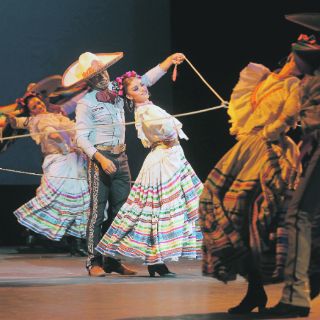 La danza inmortal de Amalia
