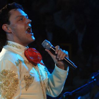 Pedro Fernández promociona edición de lujo de ''No que no''