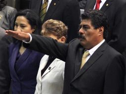 Roberto López Rosado rindió protesta como diputado en sustitución de su hermano Gabriel, durante la sesión de hoy. EL UNIVERSAL  /