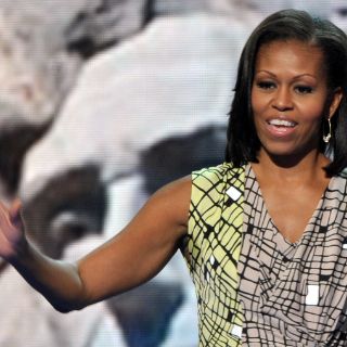 Michelle Obama sugiere a Oprah como representante de los demócratas