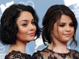 Vanessa Hudgens y Selena Gómez buscan evolucionar dentro del mundo del cine, por lo que han tomado papeles más arriesgados. EFE  /