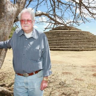 Recuerdan al arqueólogo Phil Weigand