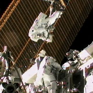 Sunita Williams marca nuevo récord para mujeres en el espacio