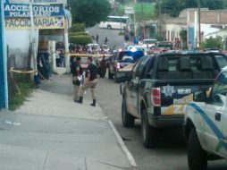 En el lugar se localizaron ocho casquillos de bala, del calibre 9 milímetros.  /