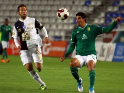 Los equipos mexicanos León (i) y Pachuca (d)  entrarían a la bolsa. ARCHIVO  /