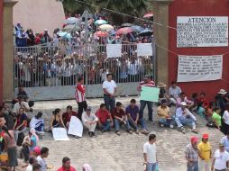 Maestros adheridos a la CNTE arribaron a la Nueva Jerusalén, donde demandaron la impartición de la educación laica. EL UNIVERSAL  /