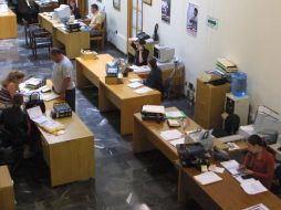 A un mes de que concluyan las administraciones municipales, que casi siempre derivan en despidos multitudinarios. ARCHIVO  /