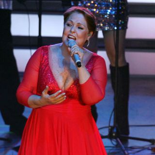 Lupita D'Alessio agradece quieran verla de nuevo en el Auditorio