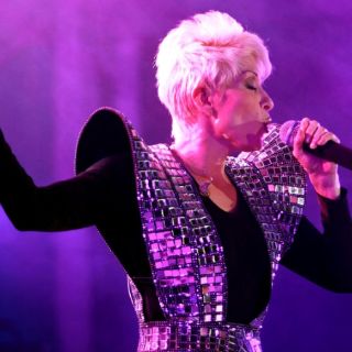 Yuri complace a público tampiqueño con velada romántica