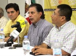 El ex presidente del CEN del PRD, Jesús Ortega, ofreció una conferencia para anunciar el retiro de AMLO. NTX  /