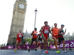 El maratonista mexicano no pudo recuperarse de una pequeña lesión en el pie, lo que le impidió correr bien en el T46. REUTERS  /
