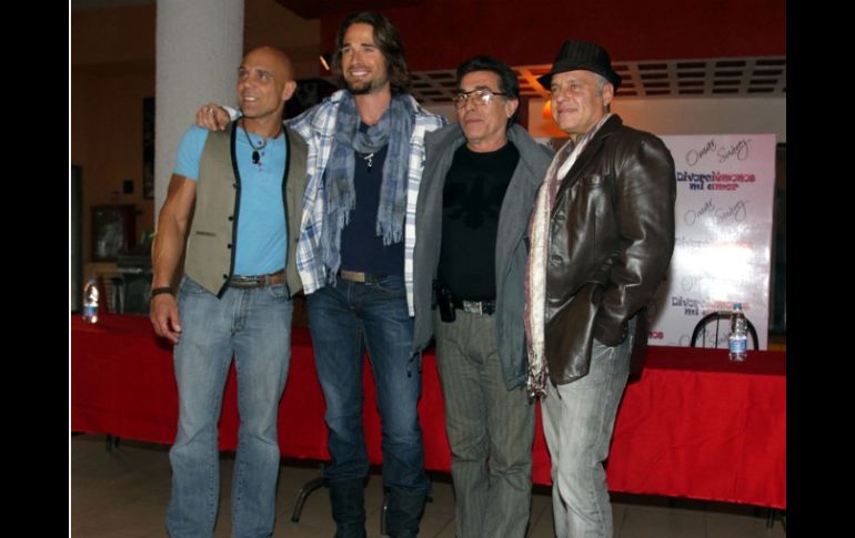 El actor Alexis Ayala (d). ARCHIVO  /