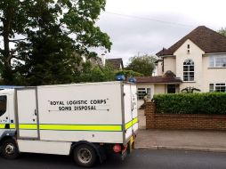 Un camión de los artificieros del 'Royal Logistics Corps' abandonó el lugar después del mediodía. AFP  /