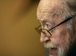 Ernesto de la Peña fue el Premio Nacional de las Ciencias y Artes 2003 en Literatura y Lingüística. ARCHIVO  /