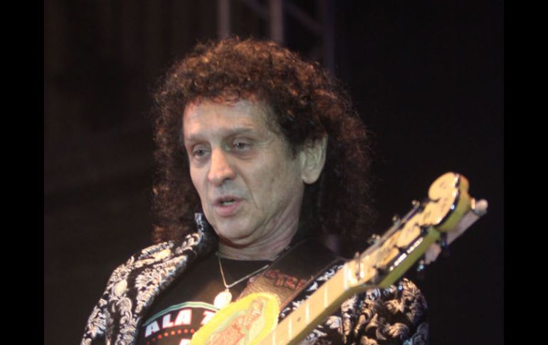 Alex Lora cuenta con fanáticos en todos los rincones de la República Mexicana. NOTIMEX  /