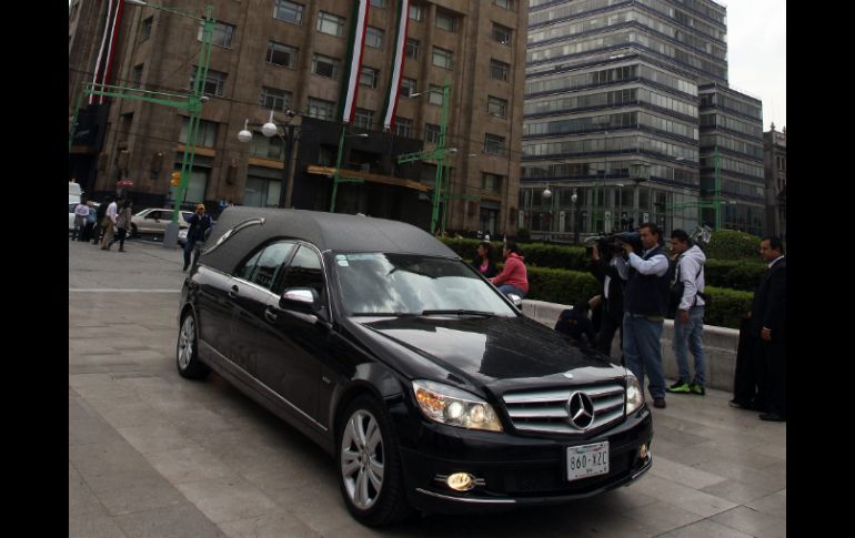 El cuerpo del escritor fue llevado al Panteón Francés de San Joaquín, donde más tarde será cremado. NTX  /