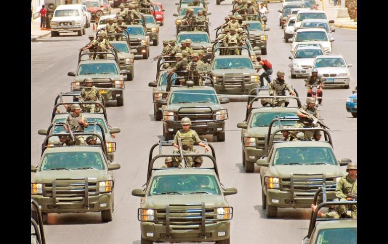 La coordinación entre autoridades estatales y el Ejército ha sido una estrategia en acciones contra el crimen. ARCHIVO  /