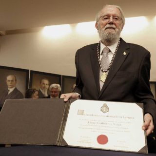 Hugo Gutiérrez Vega ingresa a la Academia Mexicana de la Lengua