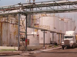 El combustóleo es un componente residual del petróleo y se usa principalmente en quemadores, calentadores y calderas. ARCHIVO  /