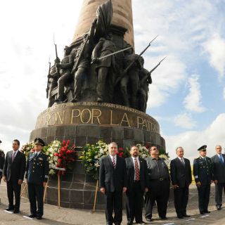 Emilio encabeza conmemoración a Niños Héroes