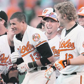 Manny se viste de héroe