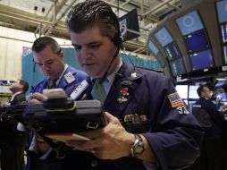 Wall Street cierra con alza del 0,4% en el Dow Jones y del 0,89% en el Nasdaq. ARCHIVO  /
