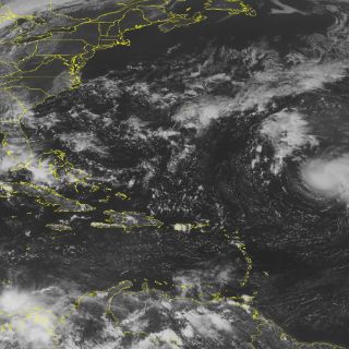 ''Nadine'' no es amenaza para Golfo de México