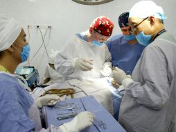 El éxito de la cirugía se debió a la rápida intervención de los médicos y las condiciones del antebrazo para el reimplante. ARCHIVO  /