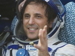 El astronauta Joseph Acaba tras el aterrizaje en el norte de Kazajistán. REUTERS  /