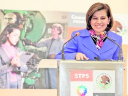 La secretaria del trabajo, Rosalinda Vélez, se presenta hoy ante los diputados, para resolver dudas sobre el proyecto presidencial. NTX  /