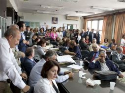 La huelga por el recorte de sueldos incluye jueces, médicos y profesores universitarios. El paro podría llegar a nivel nacional. EFE  /