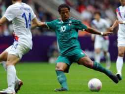 El atacante azteca ufrió una lesión muscular en los pasados Juegos Olímpicos de Londres. ARCHIVO  /