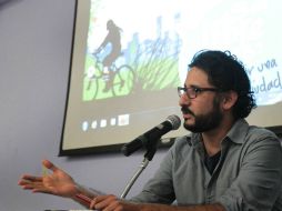 En la imagen, Andres Villa quien forma parte del movimiento #YoSoy132 de Guadalajara.  /