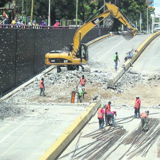 Obras en Vallarta y López Mateos ''estrangulan'' el Poniente de la ciudad