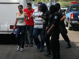 La mexicana Raquel Alatorre Correa (i) fue identificada como líder del grupo. EFE  /