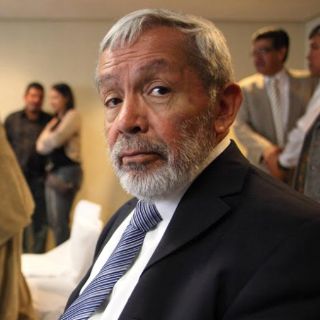 Granados Chapa es homenajeado en la BIR