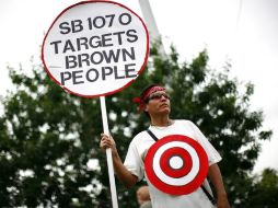 Arizona recibió autorización para ejercer la única previsión de la ley de inmigración SB 1070. ARCHIVO  /