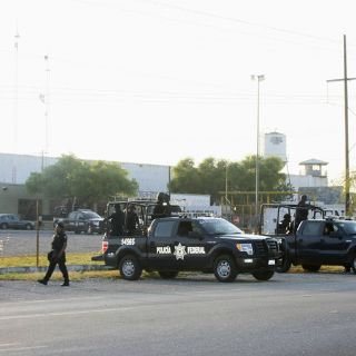 Arraigan a 16 personas por fuga en penal de Piedras Negras
