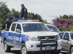 Los cuatro uniformador prefirieron reservar sus identidades, por seguridad.  /