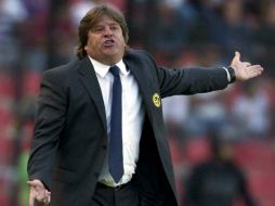 Miguel Herrera arremetió contra el silbante del partido ante Gallos pues a su juicio no fue parejo con las faltas. MEXSPORT  /