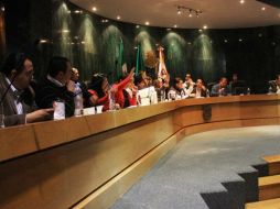 La sesión se atrasa por no estar presentes 12 de los 21 regidores del ayuntamiento zapopano. ARCHIVO  /