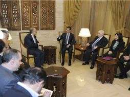 El mandatario sirio, Bashar al Assad (c). REUTERS  /