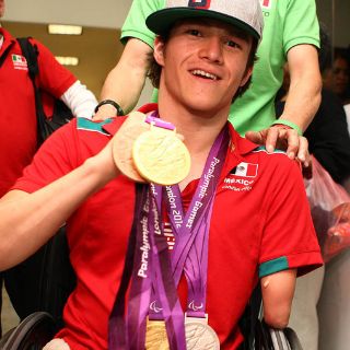 Calderón entrega premios a paralímpicos