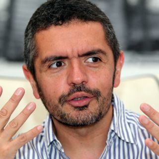 Escritor Leopoldo Brizuela no da como contundente versión nacionalidad Gardel