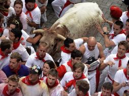 El turismo es uno de los pocos sectores que crecen en España, que sufre una importante recesión. ARCHIVO  /