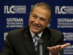 Óscar Naranjo habla durante una conferencia de prensa en México. AP  /