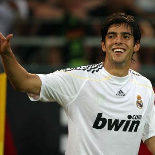 Kaká podría jugar en Santos