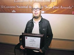 Historias irreales. En el libro de Efraim Blanco desfilan seres diversos como minotauros, ángeles, demonios y hombrecillos.  /