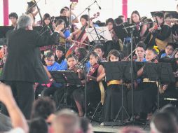 Muestran avances. Ésta fue la primera ocasión en la que alumnos de las cuatro escuelas de música compartieron el mismo escenario.  /